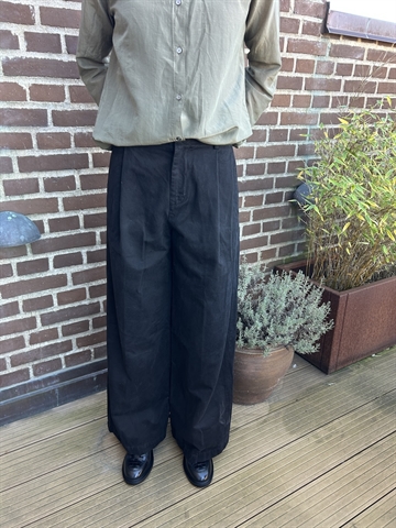 Pomandère 7230 Black